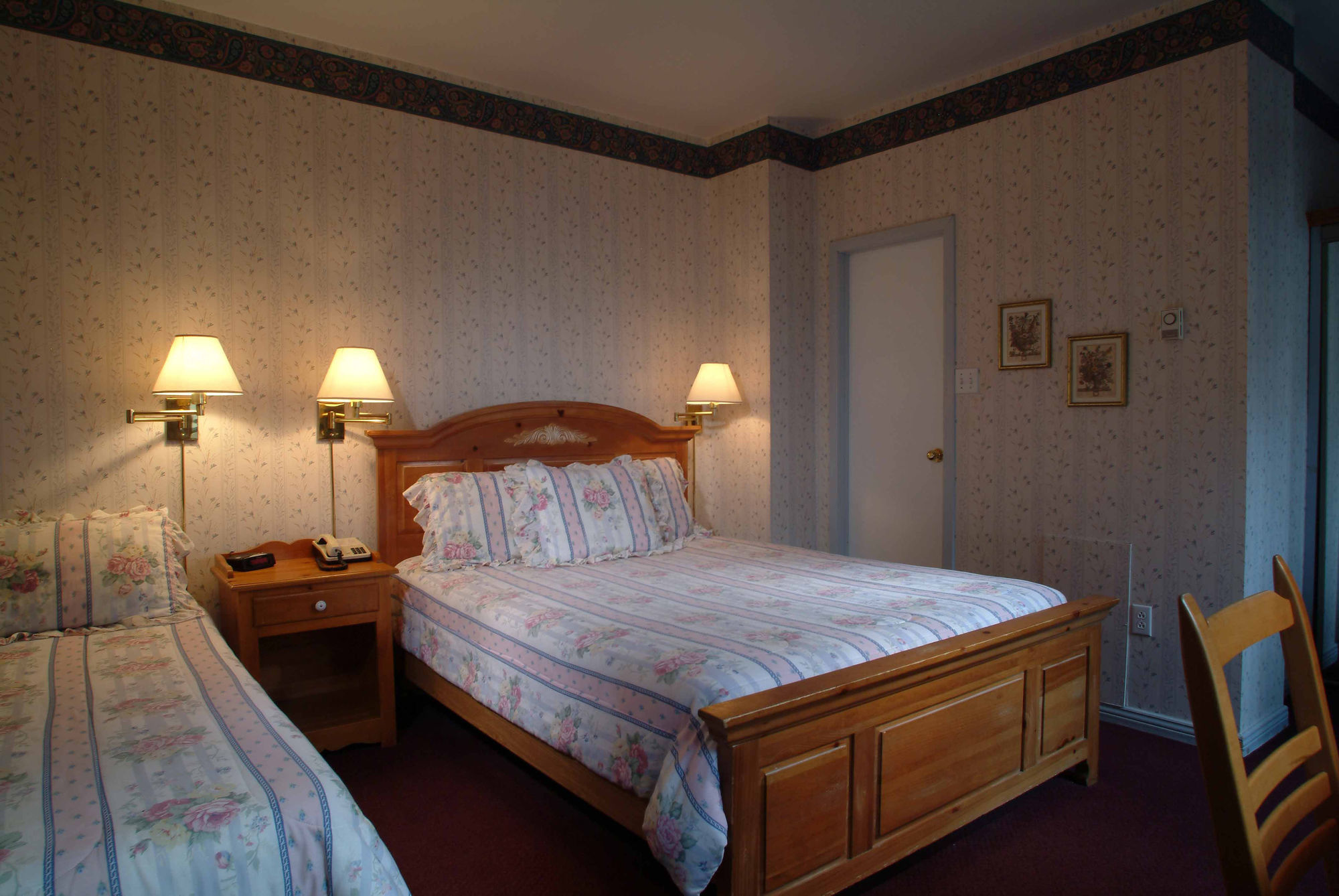 Auberge Le Jardin D'Antoine Montreal Phòng bức ảnh
